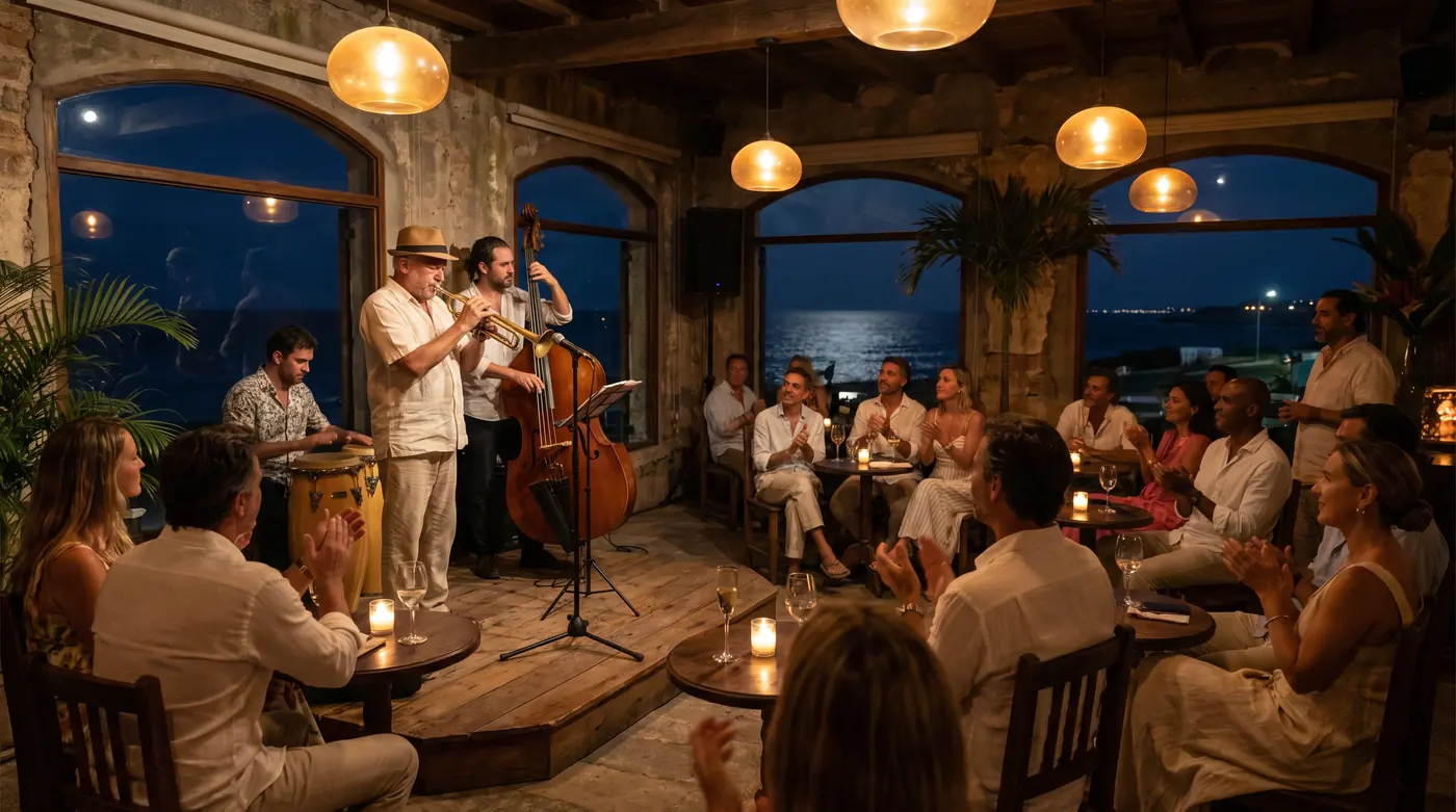 Musicos tocando latin jazz y ritmos cubanos en un club costero de Uruguay